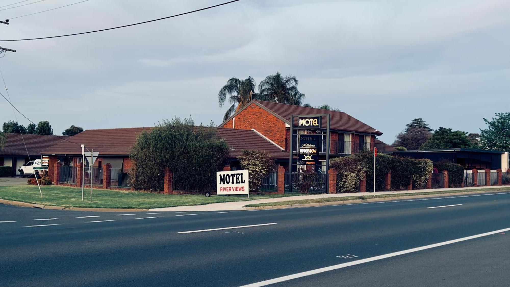 Mildura Riverview Motel Gol Gol Ngoại thất bức ảnh