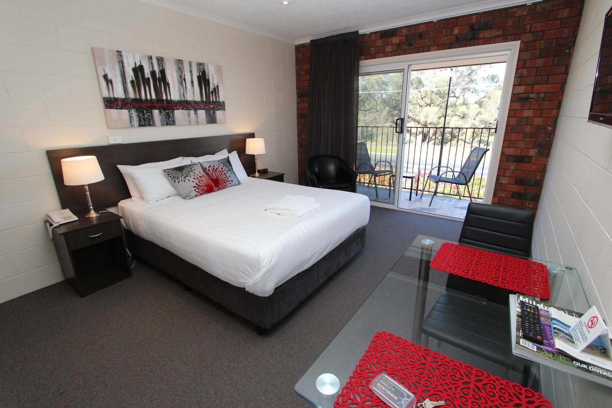 Mildura Riverview Motel Gol Gol Ngoại thất bức ảnh